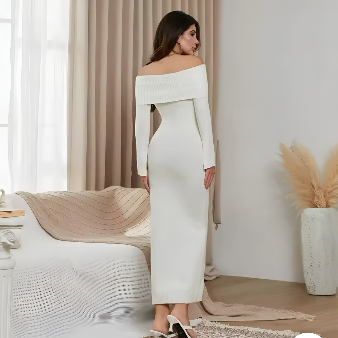 Weißes Kleid getragen von einer Frau Rückansicht