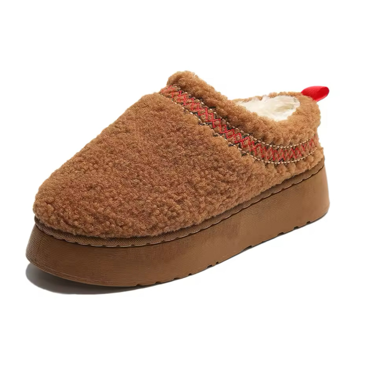 orange Plüsch Boots, warme Pelz-Stiefeletten für Damen mit Plattformsohle, auf neutralem weißen Hintergrund, ideal für den Winter